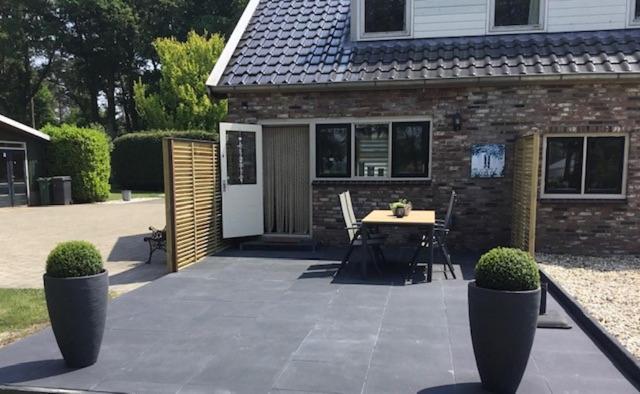 Skoallehus Vakantiewoning Noordwolde  Eksteriør bilde